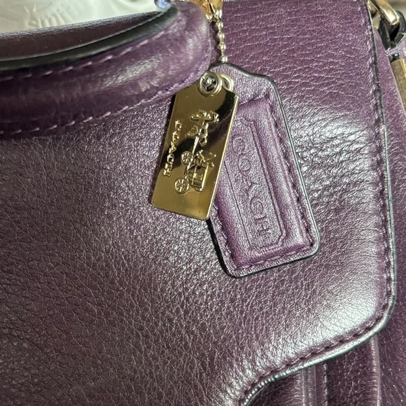 Coach Purple Leather Shoulder Bag with wallet - Picture 3 of 8